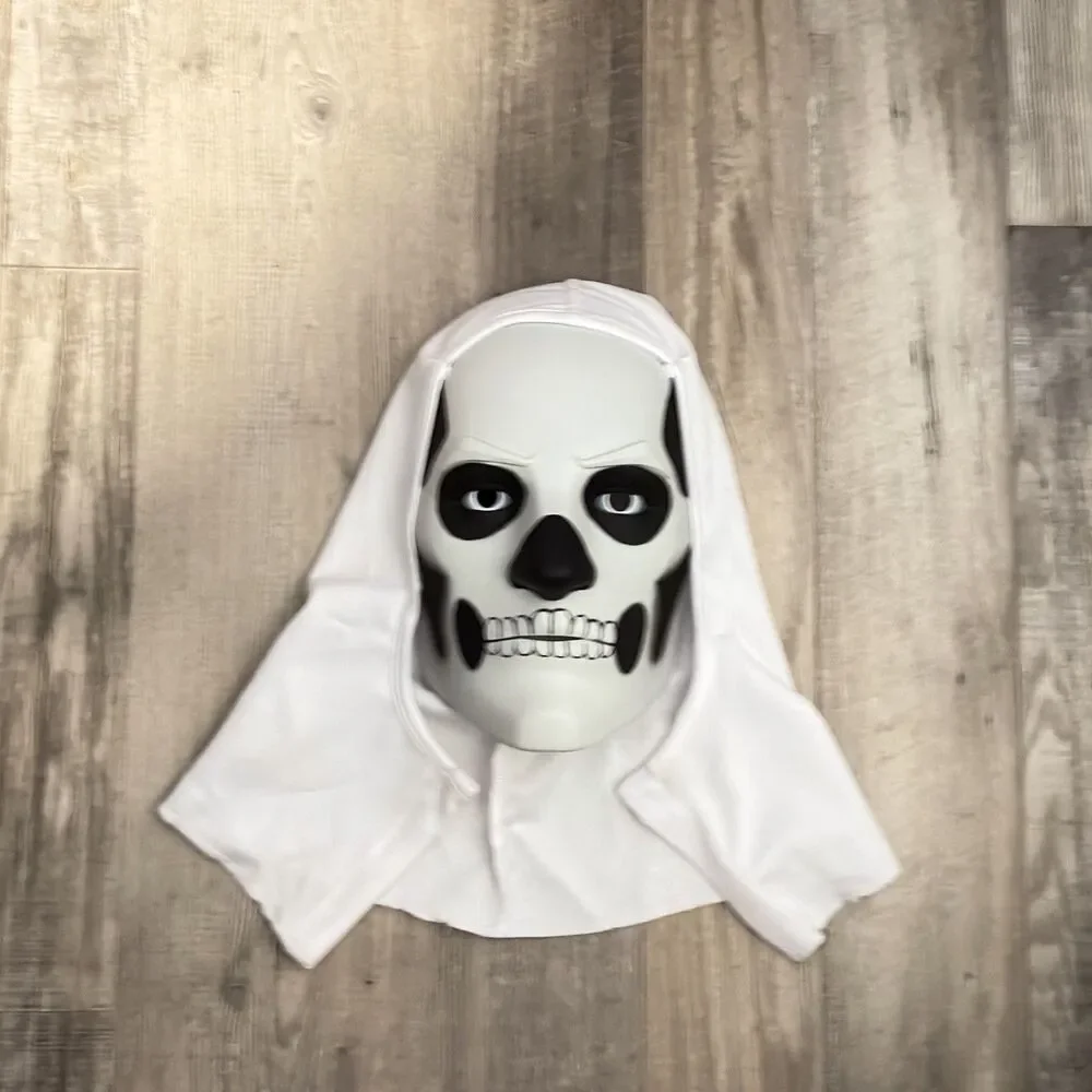 Spirit Halloween Fortnite Skull Trooper Youth Costume Complete Outfit, L 12-14